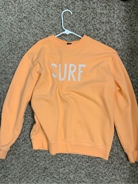 Peach 'SURF' Crewneck Sweatshirt - Men